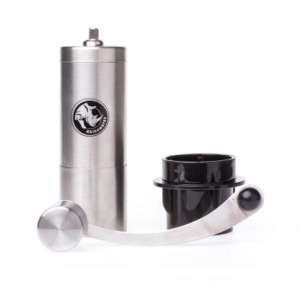 Młynek ręczny z adapterem do AeroPressu Aerobie