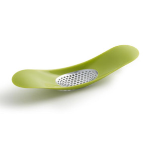 Wyciskacz do czosnku (zielony) Rocker Joseph Joseph